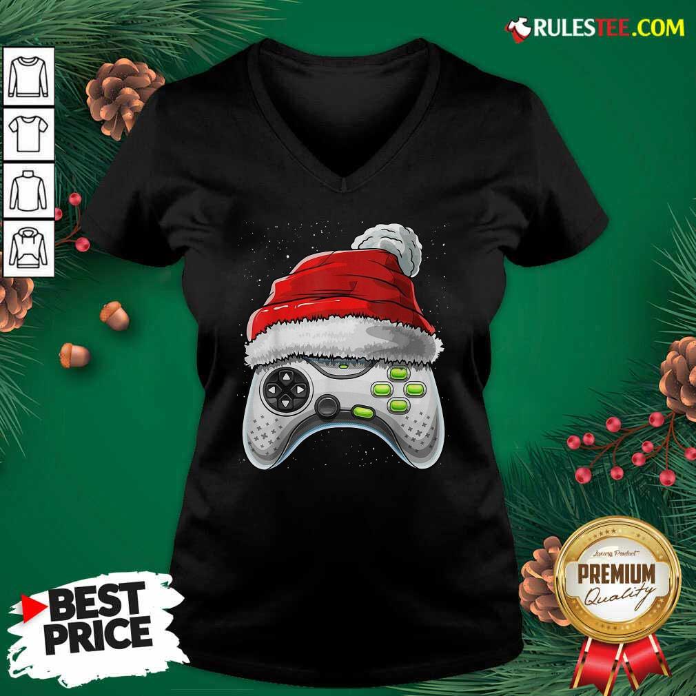 Video Game Controller Santa Hat Christmas V-neck - Design By Rulestee.com
