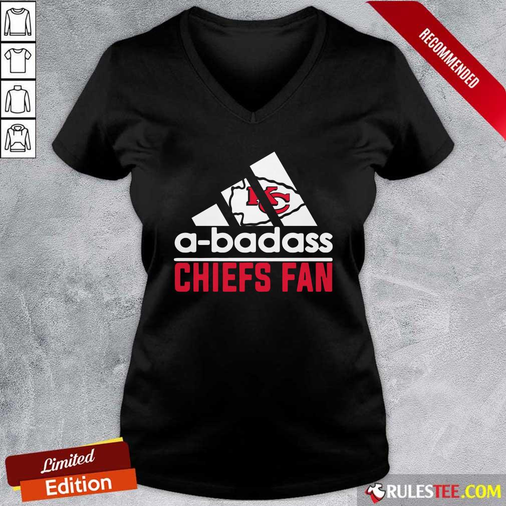 A Badass Chiefs Fan V-neck - Design By Rulestee.com