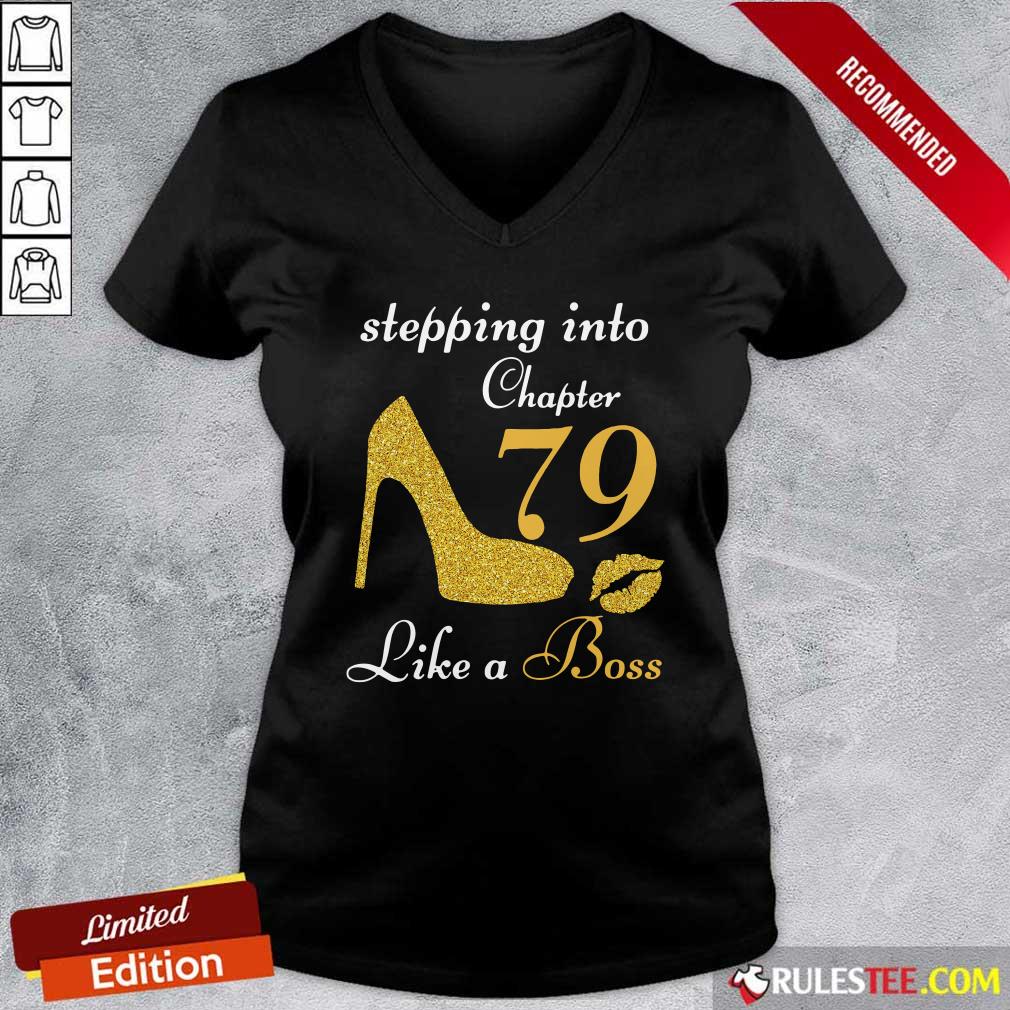 Stepping Into Chapter 79 Like A Boss V-neck - Design By Rulestee.com