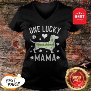 St Patricks Day Dachshund Lucky Mama Mom Dog V-neck - Design By Rulestee.com