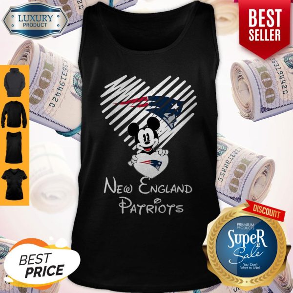 Mickey Mouse Hug Heart New England Patriots Logo Tank Top