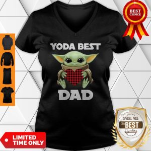 Star Wars Baby Yoda Hugging Heart Yoda Best Dad V-neck