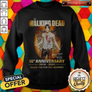 The Walking Dead 10th Anniversary 2010-2020 Thank You For The Memories Signature Wings Sweatshirt