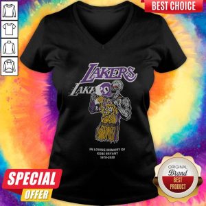 Top Warren Lotas La Lakers Kobe Bryant Warren Lotas Official V-neck