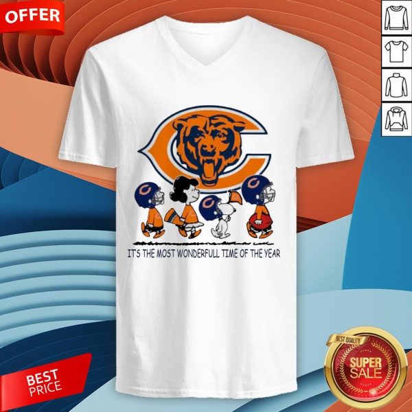 Snoopy And Friends Chicago Bears It’s The Most Wondverful Time Of The Year V-neck