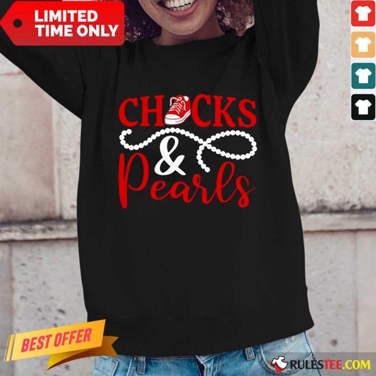 Original Red Chucks And Pearls 2021 Long-Sleeved