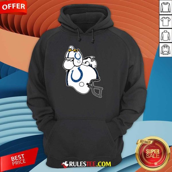 Snoopy And Woodstock Resting On Indianapolis Colts Helmet Hoodie