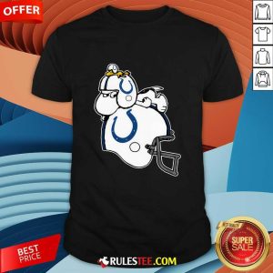 Snoopy And Woodstock Resting On Indianapolis Colts Helmet T-shirt