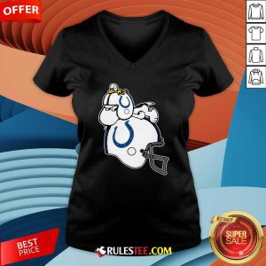 Snoopy And Woodstock Resting On Indianapolis Colts Helmet V-neck