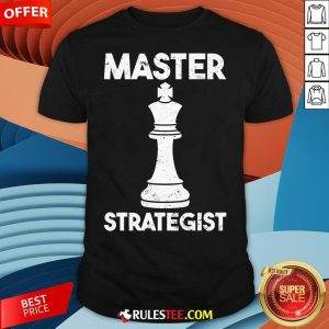 Top Chess King Master Strategist T-Shirt