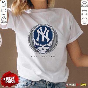 Official Grateful Dead X New York Yankees Steal Your Base V-Neck