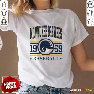 Top Milwaukee Brewers 1969 Baseball Team Supporter V-Neck