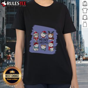 Cute Meowy Christmas tee featuring 6 playful cats, perfect for cat lovers celebrating the holiday season.