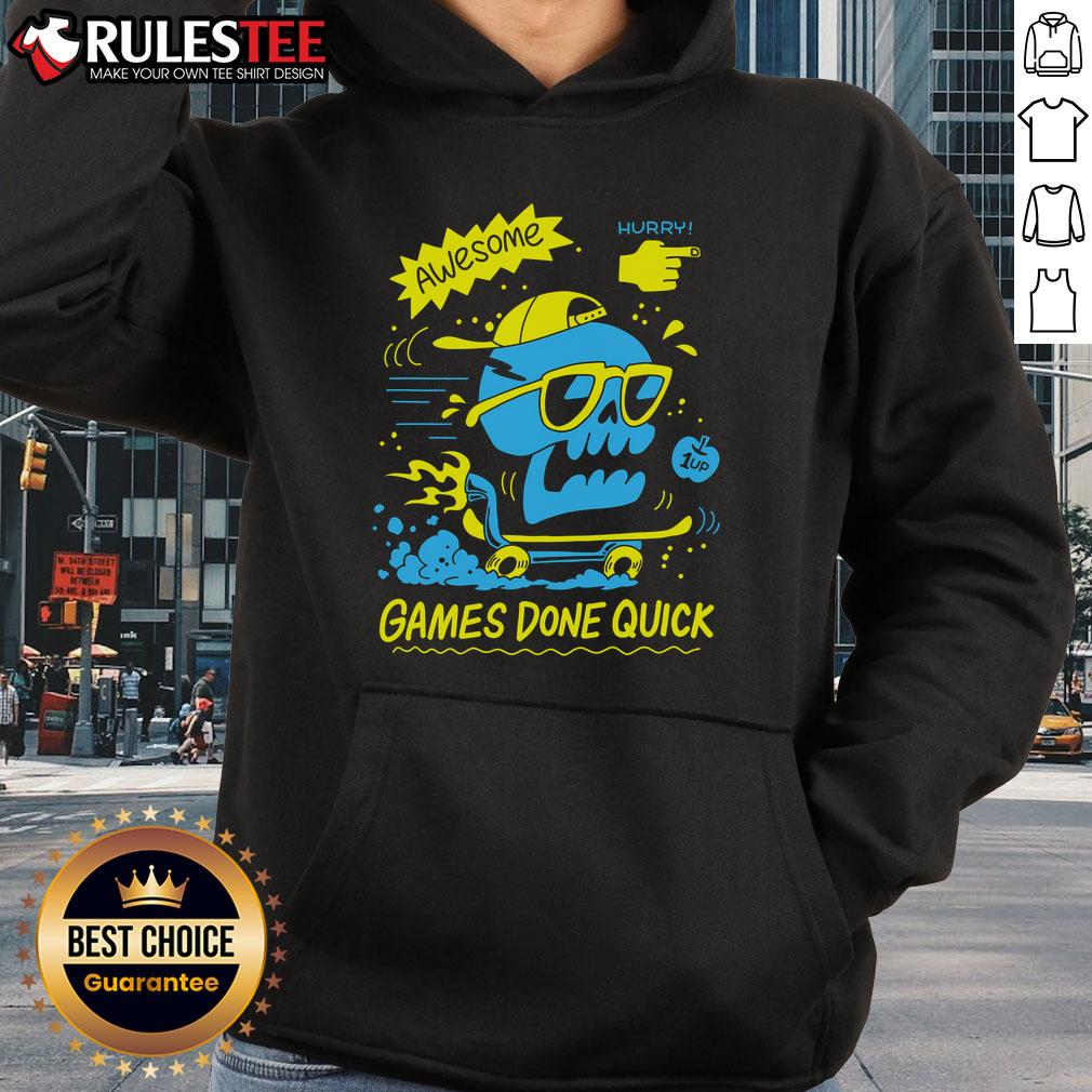 Awesome GDQ Hurry Skater Skull Hoodie featuring a bold skull design, perfect for skaters and streetwear enthusiasts.