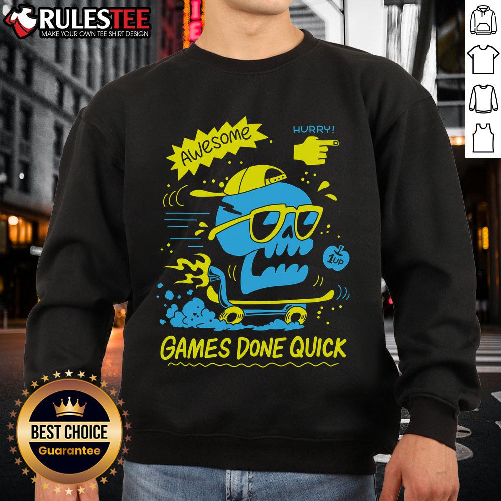 Awesome GDQ Hurry Skater Skull Sweatshirt featuring a bold skull graphic, perfect for skater style enthusiasts.