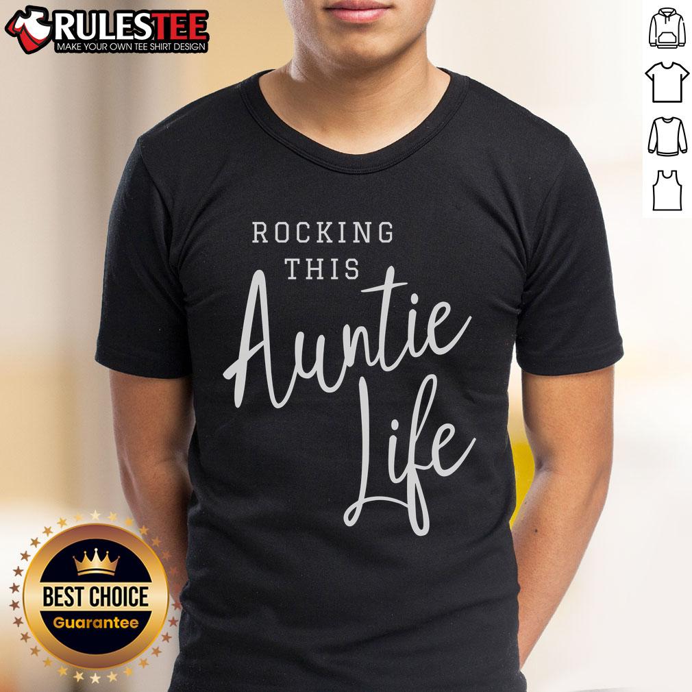 Awesome Rocking This Auntie Life T-Shirt design featuring a stylish graphic for proud aunts.