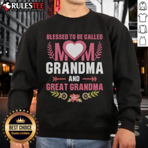 Cozy sweatshirt featuring the phrase 'Awesome Blessed To Be Called Grandma And Great Grandma' in stylish font.