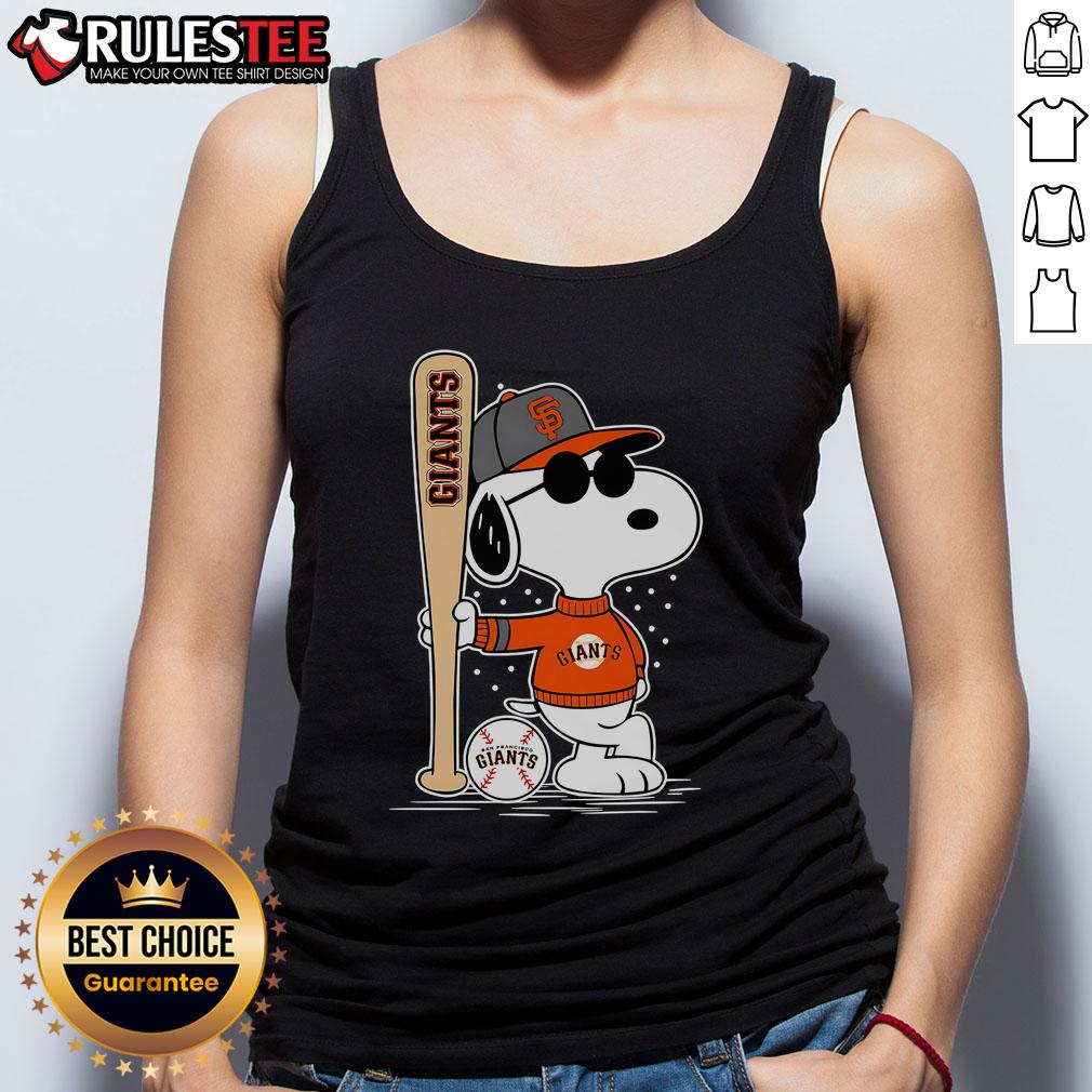 Awesome Snoopy standing pose on a San Francisco Giants baseball tank top, perfect for fans and summer wear.