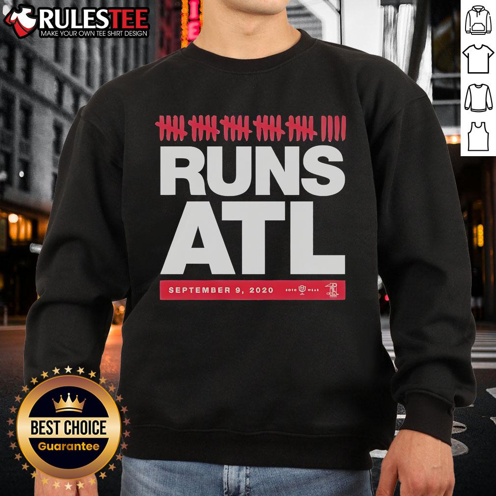Alt Text: Awesome Braves Historic 29 Run Game September 2021 Sweatshirt showcasing team pride and memorable baseball moments.