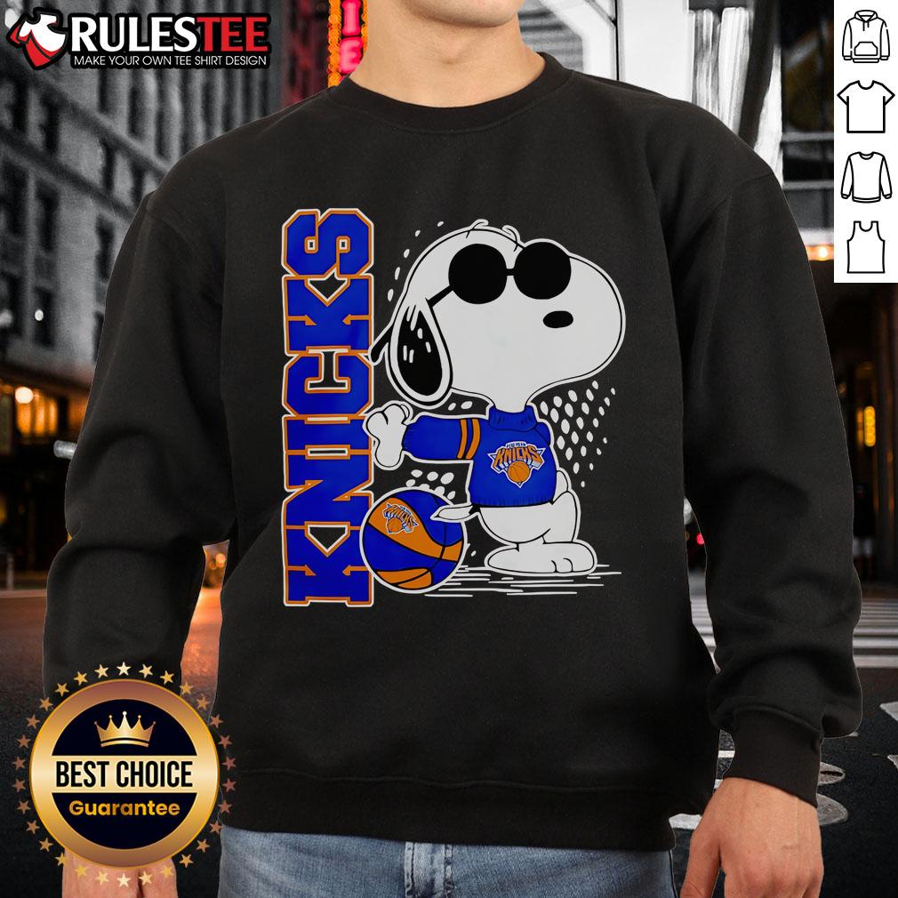 Awesome Peanuts Snoopy New York Knicks basketball sweatshirt for 2025, featuring vibrant graphics and cozy design.