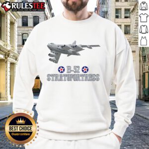Awesome American Aircraft Heavy Bomber B-52 Air Force sweatshirt featuring a bold design and comfortable fit.
