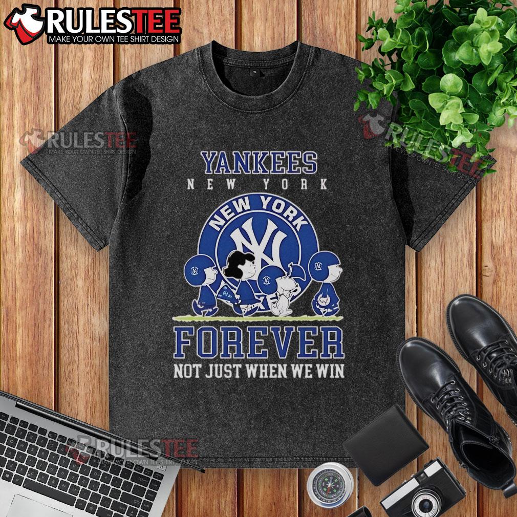 Happy Peanuts Charlie Brown and Snoopy in New York Yankees baseball t-shirt: Forever, Not Just When We Win.