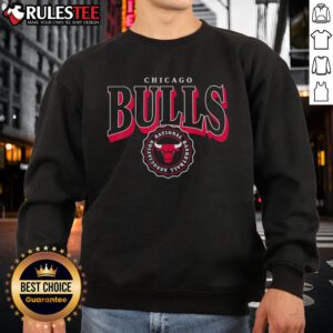 Alt Text: Nice NBA Chicago Bulls Arched Crest Sweatshirt featuring team colors and logo for stylish fan apparel.