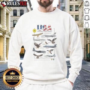 Stylish Nice USA Planes Wildlife of North America Birds of Prey Sweatshirt featuring striking bird designs.