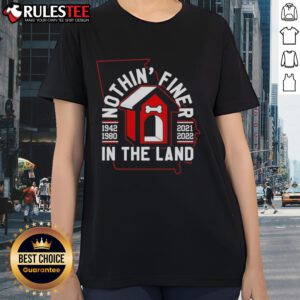 Awesome Georgia Bulldogs Nothin Finer in the Land ladies tee featuring bold team colors and stylish design for fans.