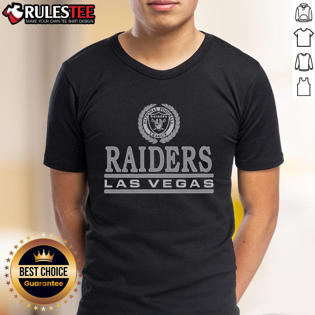 Alt Text: Awesome Las Vegas Raiders Crest T-Shirt featuring the iconic team logo on a stylish black fabric background.