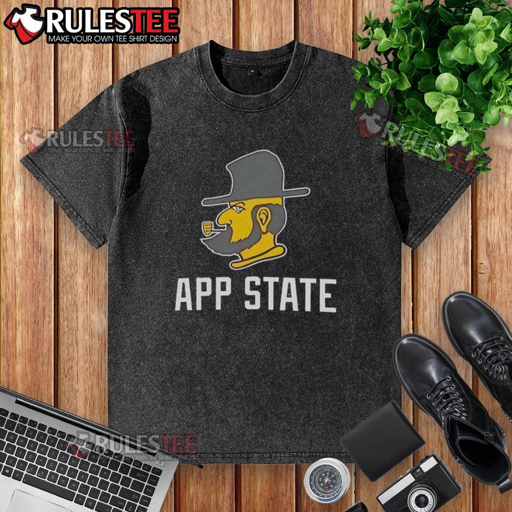 Original Appalachian State Mountaineers logo on a washed t-shirt, perfect for fans and casual wear.